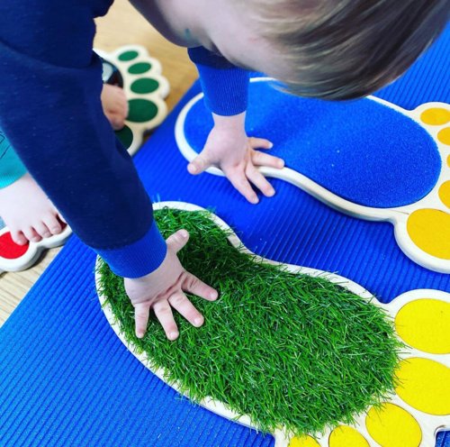 Set SF1 of 10 sensory feet + 10 sensory circle