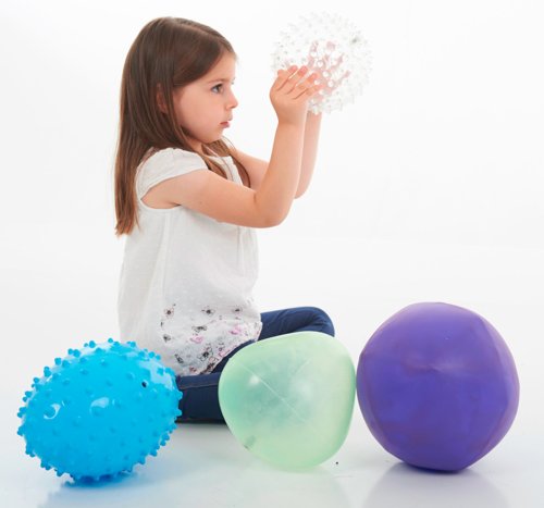 Set of 4 odd balls