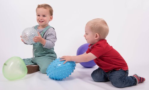 Set of 4 odd balls